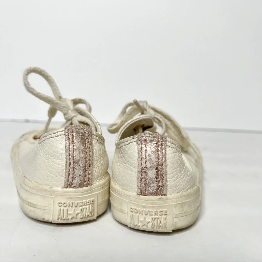 Converse Chuck Taylor Cream Canvas Sneakers Size 6 Toddler